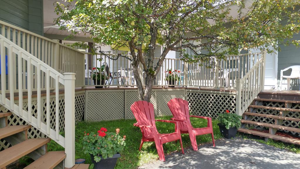 Motel De L'Outlet Magog Exterior photo